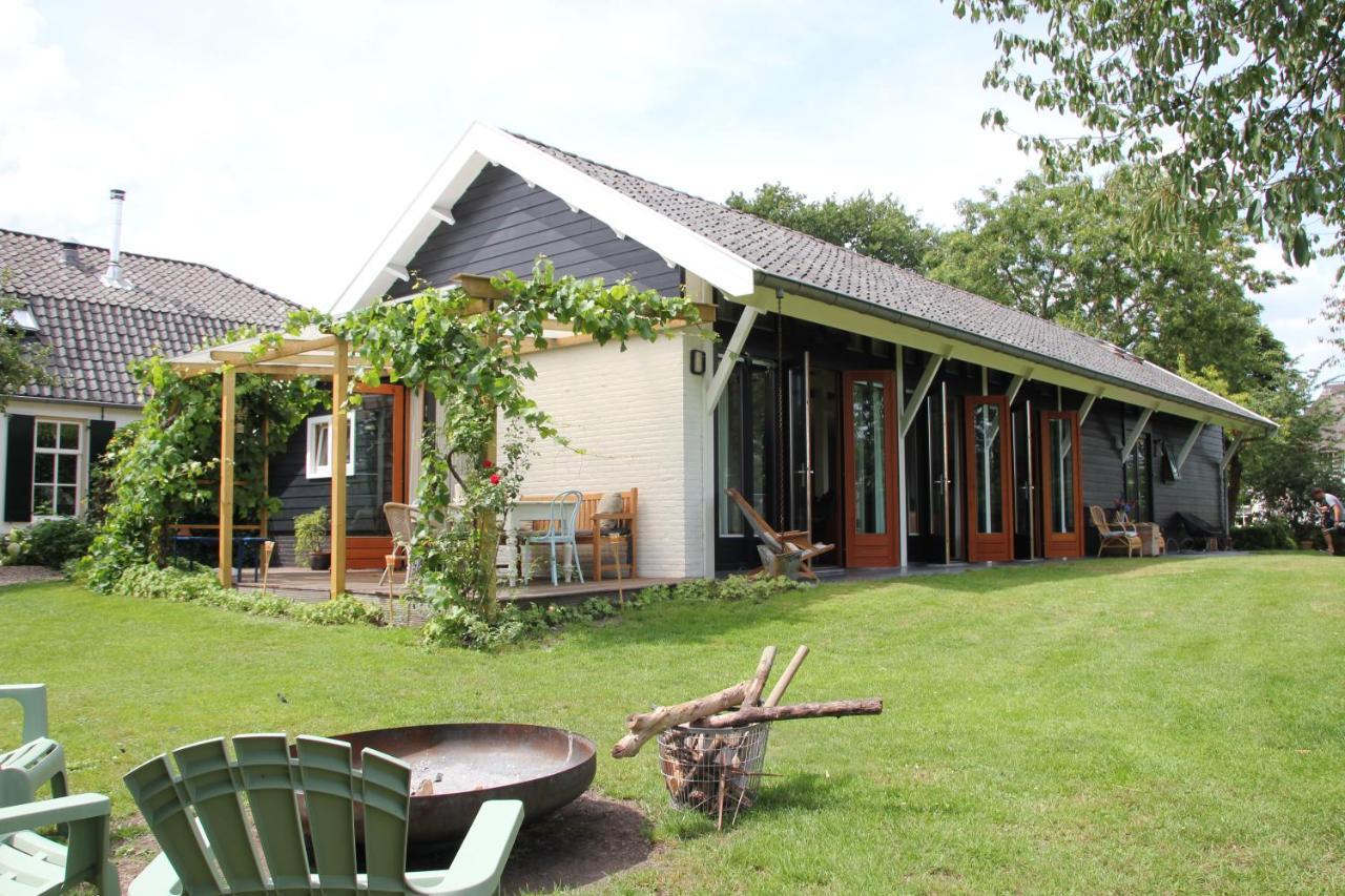ErichemFamiliehuis De Betuwe Met Prive Kunstgras Tennisbaan En Sauna别墅 外观 照片