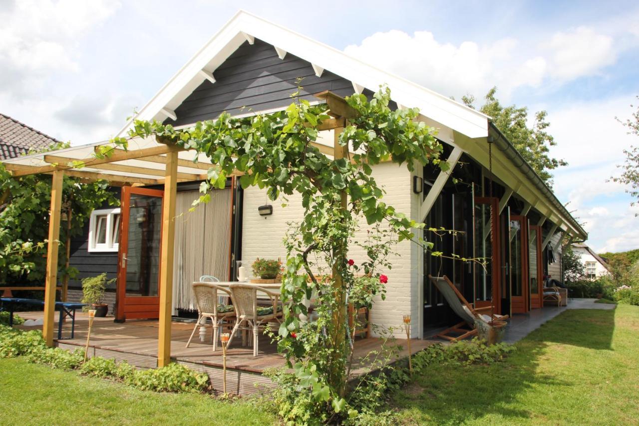 ErichemFamiliehuis De Betuwe Met Prive Kunstgras Tennisbaan En Sauna别墅 外观 照片