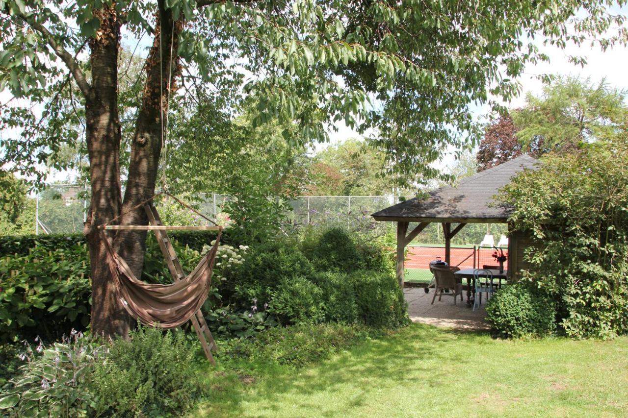 ErichemFamiliehuis De Betuwe Met Prive Kunstgras Tennisbaan En Sauna别墅 外观 照片
